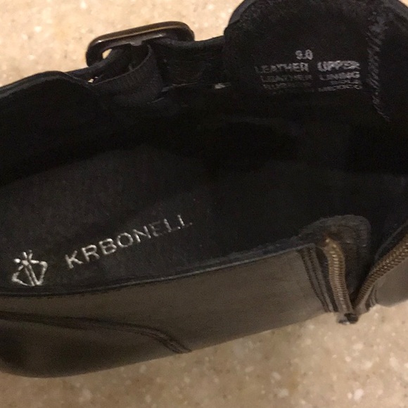 Shorty Boots With Inside Zipper - Picture 7 of 7